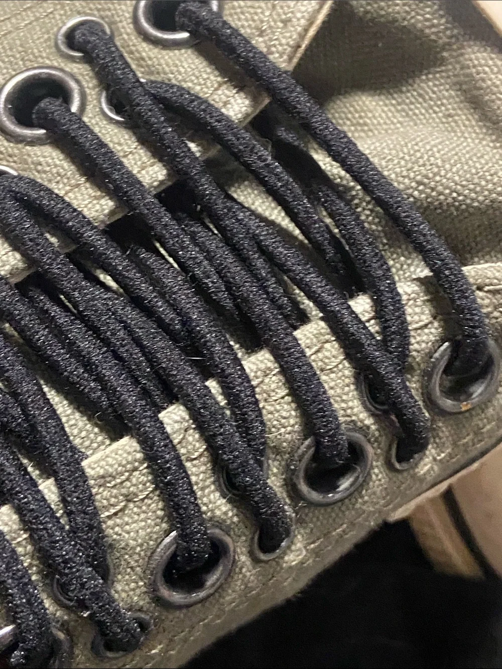 John Varvatos RARE Multi Eyelets OXO Sage Canvas Low Top Sneakers Black Laces